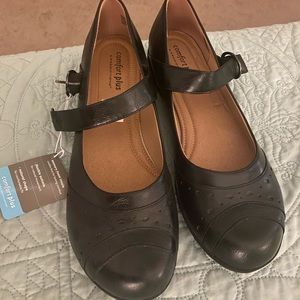 Never worn black shoes